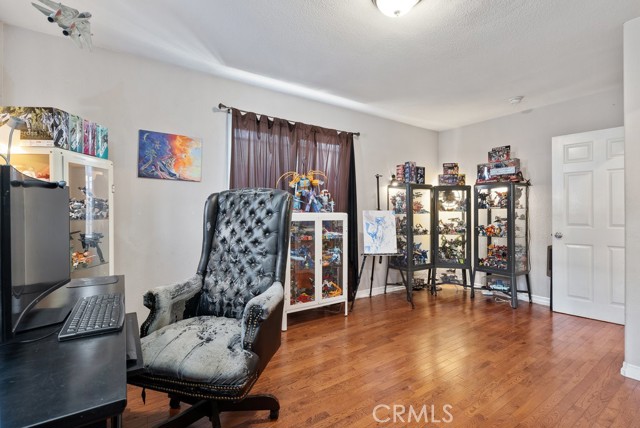 1417 W Gage Avenue, Los Angeles CA: https://media.crmls.org/medias/0fc7013c-d450-4578-b288-bbca0de35924.jpg
