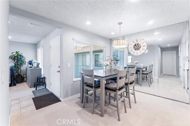 Detail Gallery Image 9 of 31 For 1344 Brentwood Cir #C,  Corona,  CA 92882 - 2 Beds | 2 Baths