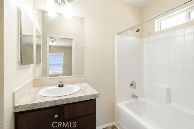 Detail Gallery Image 11 of 18 For 5800 Hamner #156,  Corona,  CA 91752 - 3 Beds | 2 Baths