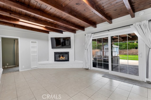 Detail Gallery Image 12 of 31 For 1640 N Lincoln, Burbank,  CA 91506 - 4 Beds | 2 Baths