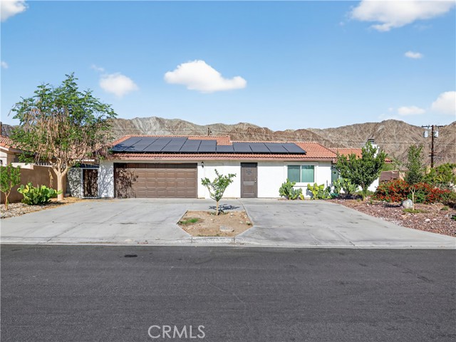 Detail Gallery Image 4 of 34 For 52275 Avenida Vallejo, La Quinta,  CA 92253 - 3 Beds | 3 Baths