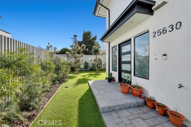 25628 Rolling Hills Way, Torrance CA: https://media.crmls.org/medias/0fc917b0-b752-406a-9f91-8c7bd8cc7290.jpg