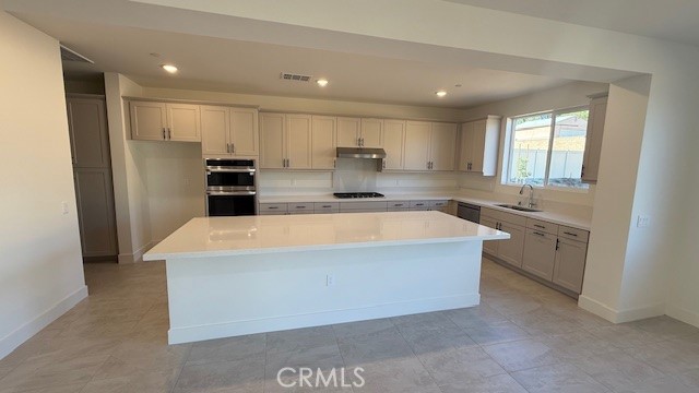 Detail Gallery Image 7 of 13 For 5829 Saddlehorn Ln, Jurupa Valley,  CA 92509 - 4 Beds | 3 Baths