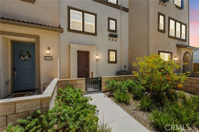 Detail Gallery Image 2 of 44 For 40497 Melrose Dr, Temecula,  CA 92591 - 2 Beds | 2/1 Baths