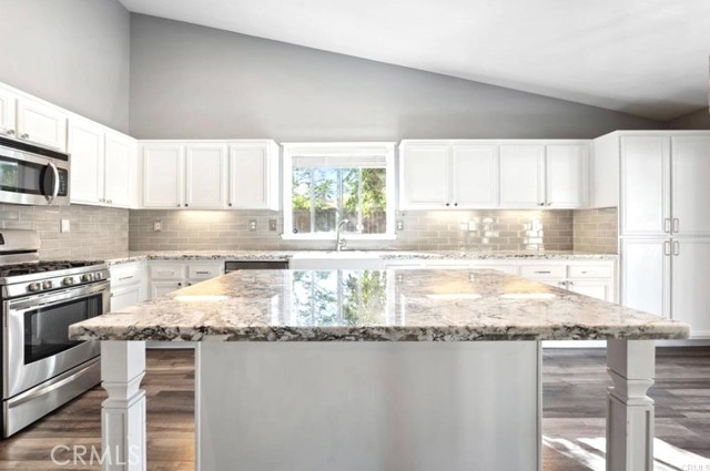 Detail Gallery Image 14 of 50 For 25624 Driftview Cir, Menifee,  CA 92584 - 4 Beds | 2 Baths