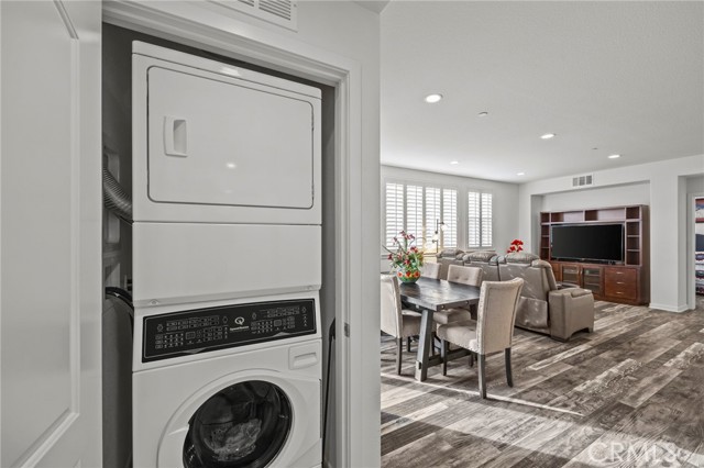 Detail Gallery Image 20 of 39 For 430 Maravilla Ln, Brea,  CA 92823 - 2 Beds | 2 Baths