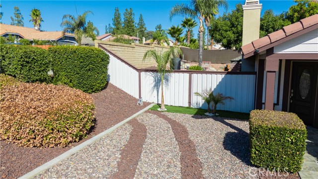 Detail Gallery Image 4 of 35 For 15120 Ironwood St, Lake Elsinore,  CA 92530 - 3 Beds | 2 Baths