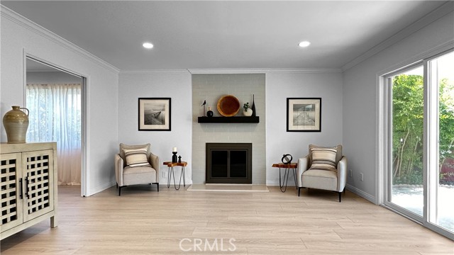 Detail Gallery Image 5 of 34 For 969 Adelante, Los Angeles,  CA 90042 - 4 Beds | 3 Baths