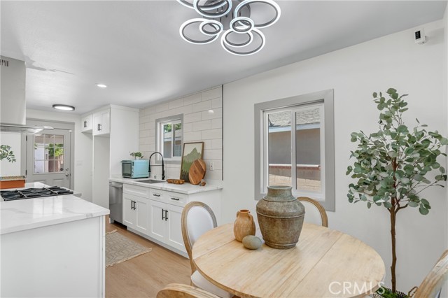 314 N Jackson Street, Santa Ana CA: https://media.crmls.org/medias/0fcc7c4e-0998-4d69-aef5-b119d0426b98.jpg