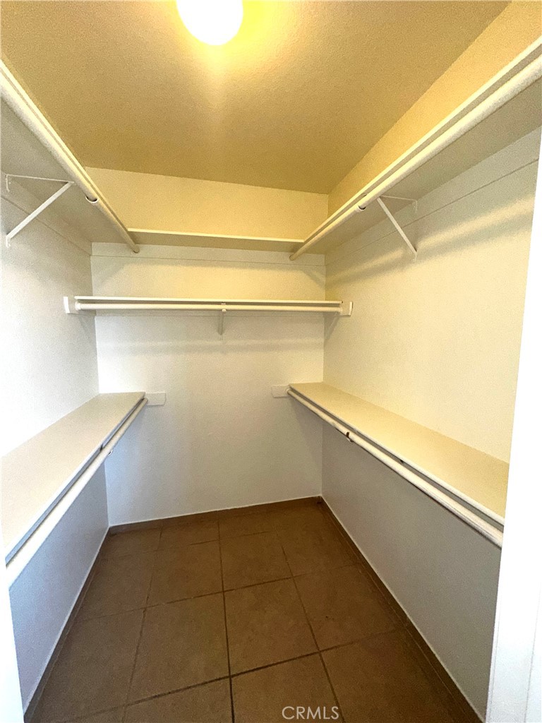 MLS #IG25217056 image #9