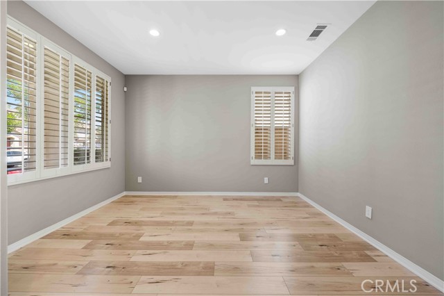 11 Asbury, Irvine CA: https://media.crmls.org/medias/0fcdb647-28ba-4c5b-8de7-9cf56050efad.jpg