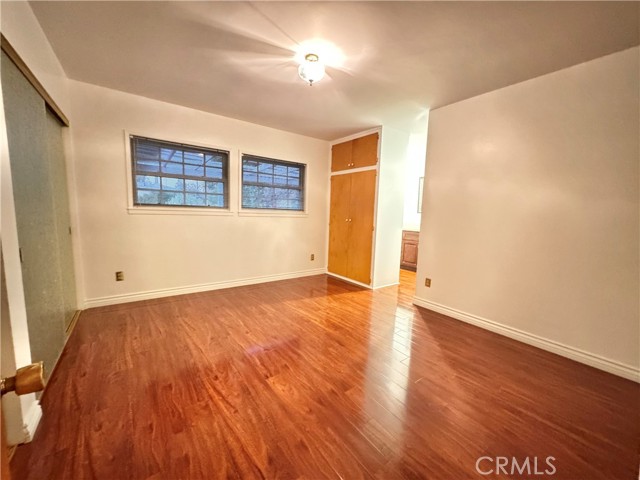 Detail Gallery Image 14 of 37 For 15909 Vincennes St, North Hills,  CA 91343 - 3 Beds | 2/1 Baths