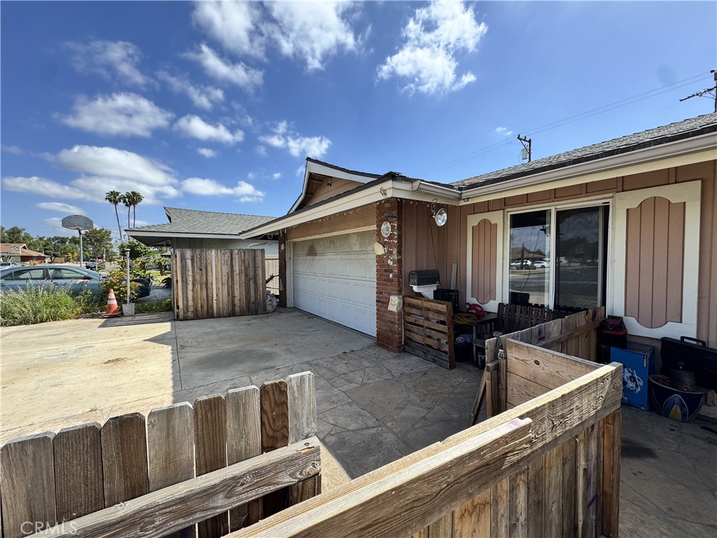 195 N Malena Drive