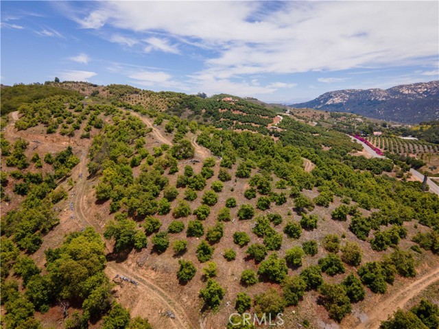 5 Via Vaquero, Temecula CA: https://media.crmls.org/medias/0fcf673c-4fdb-438f-b9c1-ae389b20a910.jpg