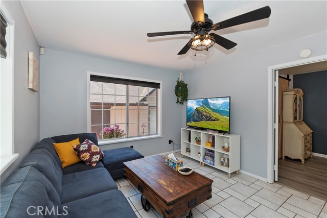 22989 Pine Lane, Crestline CA: https://media.crmls.org/medias/0fcfa22e-cdd9-4a9e-a824-42349fbe1bfa.jpg