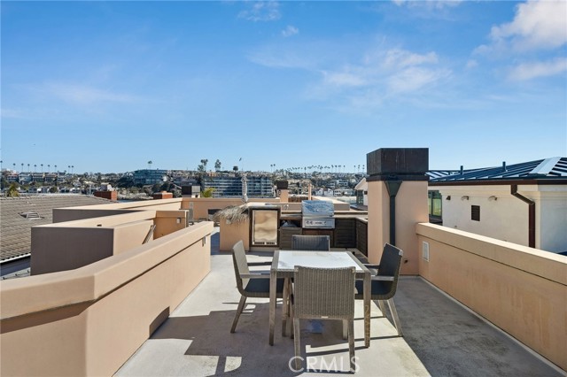 2278 Channel Rd Road, Newport Beach CA: https://media.crmls.org/medias/0fcfa2bd-bd88-4612-91d1-a074f0348b3c.jpg