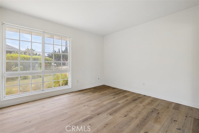Detail Gallery Image 14 of 21 For 17733 Palora St, Encino,  CA 91316 - 4 Beds | 3 Baths