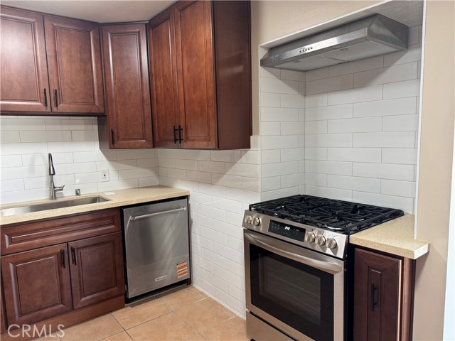 Detail Gallery Image 3 of 22 For 4339 W 178th St, Torrance,  CA 90504 - 3 Beds | 2 Baths