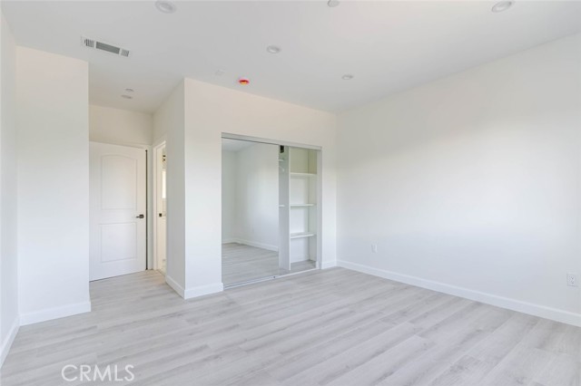 Detail Gallery Image 16 of 24 For 17428 Roscoe Bld, Northridge,  CA 91325 - 2 Beds | 2/1 Baths