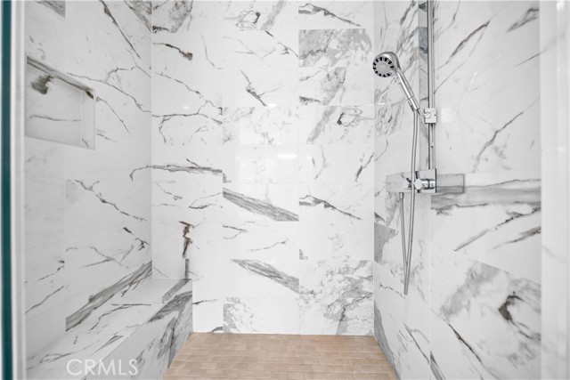 Detail Gallery Image 47 of 62 For 26 Lowland, Irvine,  CA 92602 - 5 Beds | 5/1 Baths