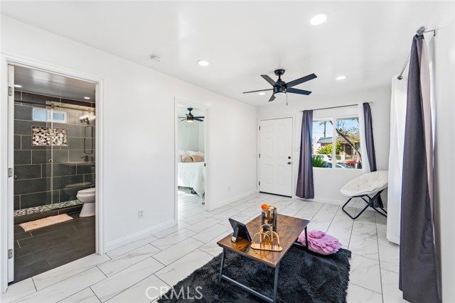 Detail Gallery Image 10 of 33 For 1118 E 77th, Los Angeles,  CA 90001 - 2 Beds | 1 Baths