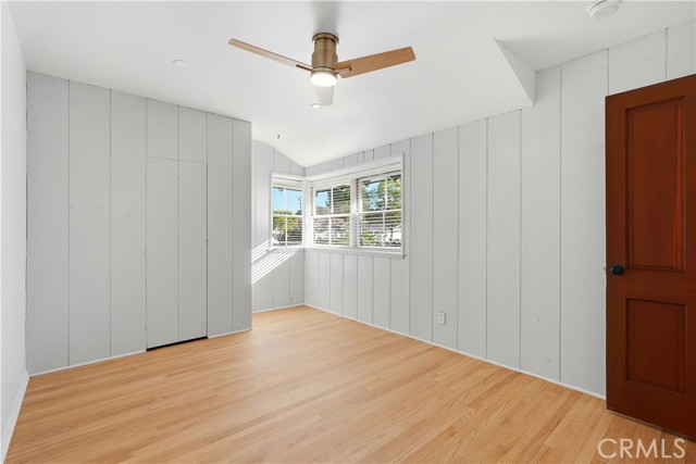 Detail Gallery Image 14 of 35 For 9207 Whitaker Ave, Northridge,  CA 91343 - 4 Beds | 2 Baths