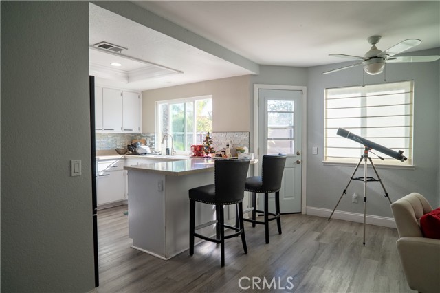 1454 Cresta, Corona CA: https://media.crmls.org/medias/0fd090d6-90ad-4c25-8dbf-b1a6b3c971ea.jpg