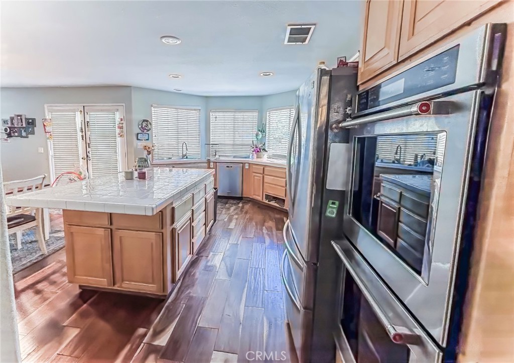 MLS #IV25222075 image #11