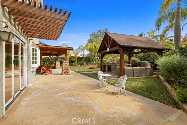 Detail Gallery Image 15 of 16 For 374 S Silverbrook Dr, Anaheim Hills,  CA 92807 - 4 Beds | 4/1 Baths