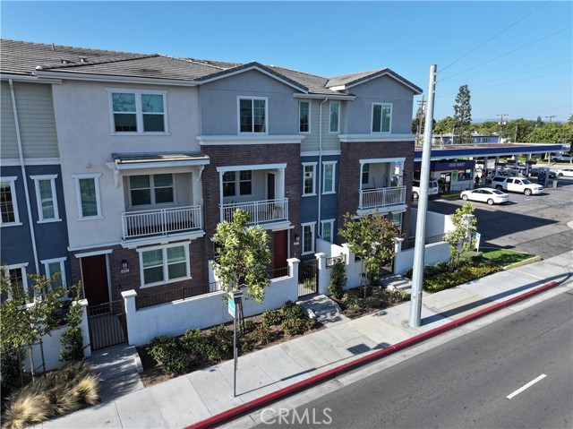 Detail Gallery Image 2 of 44 For 8933 Orangethorpe Ave, Buena Park,  CA 90621 - 4 Beds | 3/1 Baths