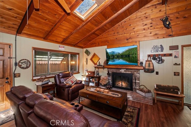 1150 Bear Springs, Rimforest, CA 92378