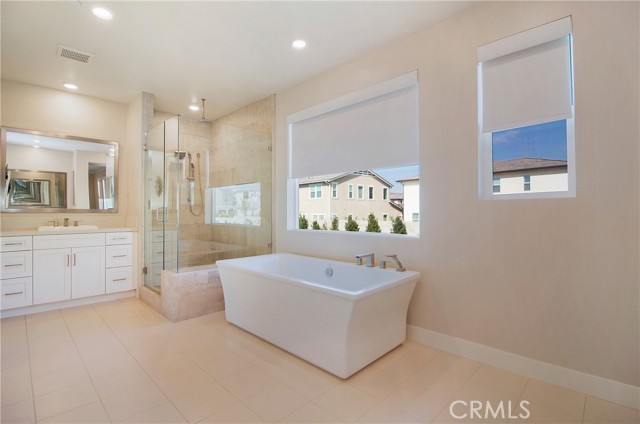 Detail Gallery Image 24 of 40 For 57 Sagan, Irvine,  CA 92618 - 5 Beds | 4/1 Baths