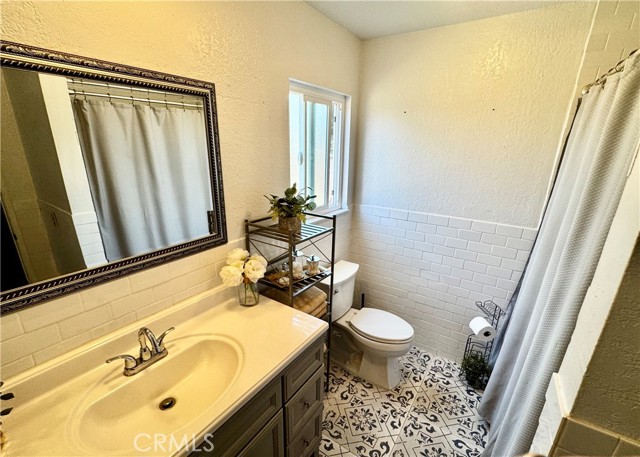 Detail Gallery Image 11 of 16 For 362 Raymor Ave, Corona,  CA 92879 - 3 Beds | 2 Baths