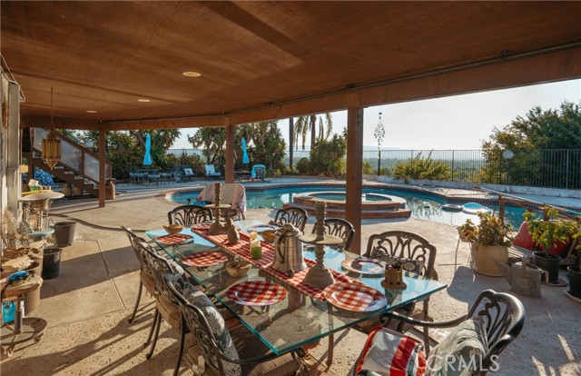 5266 Bluff Street, Norco CA: https://media.crmls.org/medias/0fd4e161-f862-4dae-b7e5-1e946f58ee7f.jpg