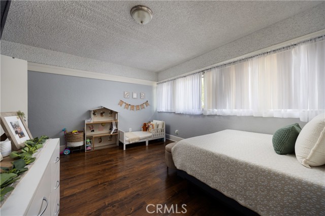 Detail Gallery Image 7 of 17 For 643 Elm Ave, Long Beach,  CA 90802 - – Beds | – Baths