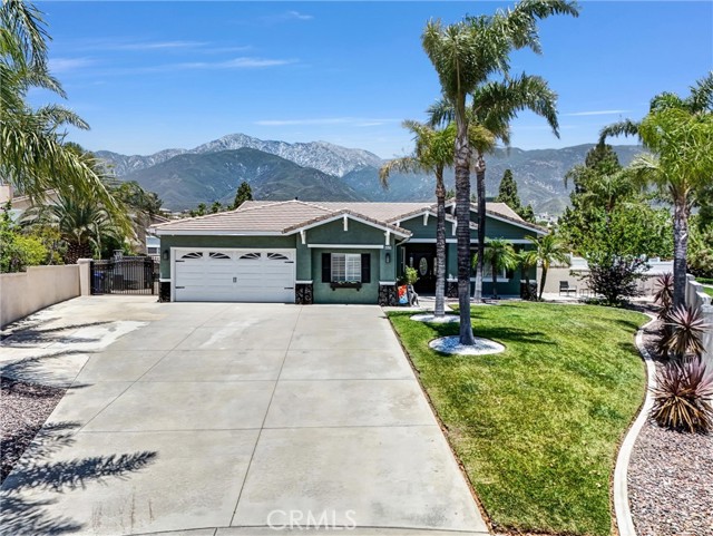5520 Meadowbrook Court, Rancho Cucamonga CA: https://media.crmls.org/medias/0fd5bb62-5456-4cef-bb1a-60c8cc029bf9.jpg