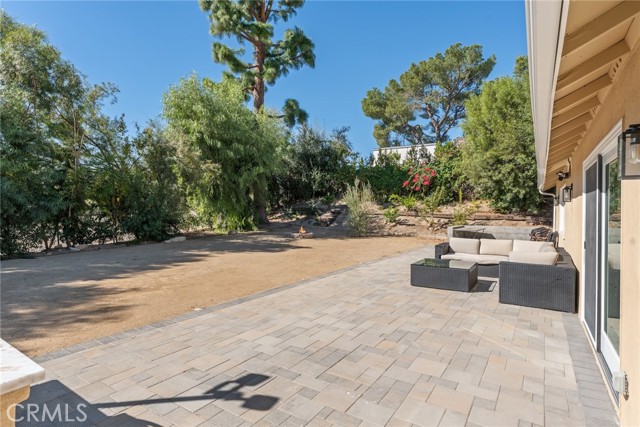 Detail Gallery Image 18 of 19 For 24258 Highlander, West Hills,  CA 91307 - 3 Beds | 2/1 Baths