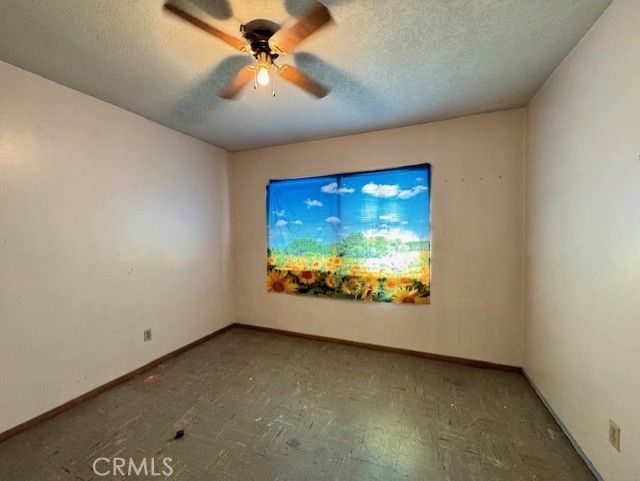 Detail Gallery Image 7 of 22 For 5651 Babb Ave, Riverside,  CA 92503 - 3 Beds | 1/1 Baths