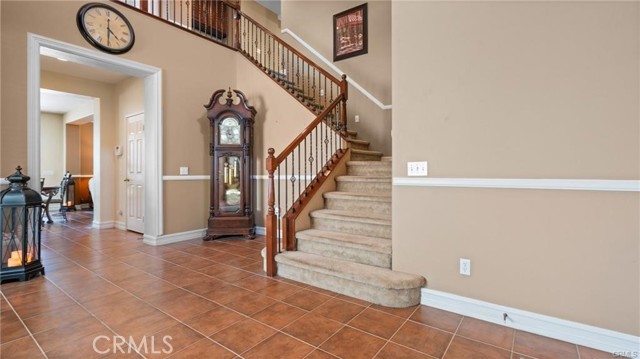 Image 28 of 65 For 13726 Kiwi Avenue