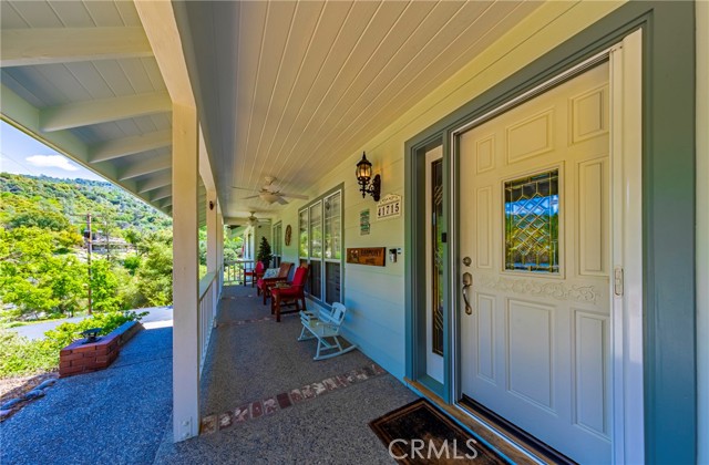 Detail Gallery Image 5 of 73 For 41715 River Falls Rd, Oakhurst,  CA 93644 - 3 Beds | 3 Baths