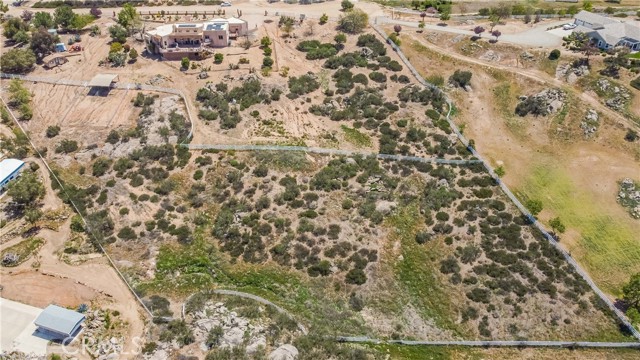 35155 Sawh Court, Sage CA: https://media.crmls.org/medias/0fd81906-4e90-4e7b-bf7d-854faef2d2aa.jpg