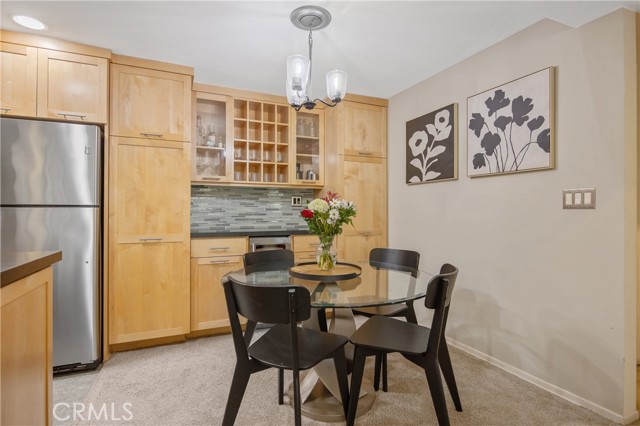 Detail Gallery Image 8 of 35 For 23933 Del Monte Dr #19,  Valencia,  CA 91355 - 2 Beds | 2 Baths