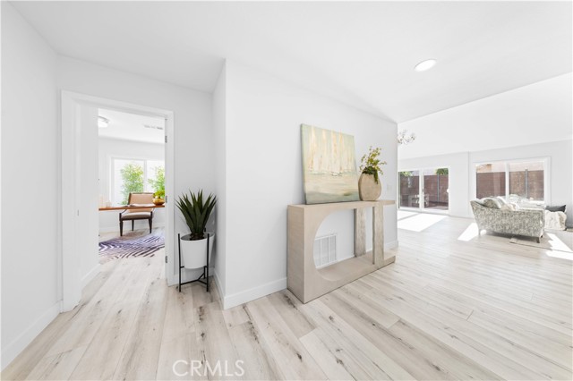 Detail Gallery Image 11 of 55 For 39 Cape Cod, Irvine,  CA 92620 - 4 Beds | 3 Baths