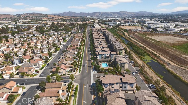 Detail Gallery Image 34 of 38 For 893 Tangelo Way #103,  Corona,  CA 92878 - 3 Beds | 3/1 Baths