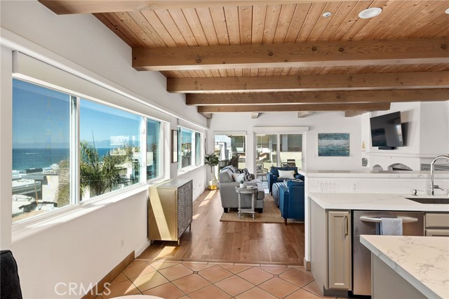 Detail Gallery Image 34 of 70 For 3603 Manhattan, Manhattan Beach,  CA 90266 - 3 Beds | 3/1 Baths