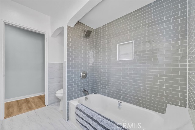 Detail Gallery Image 21 of 28 For 462 W Orange Grove, Pomona,  CA 91768 - 3 Beds | 2 Baths