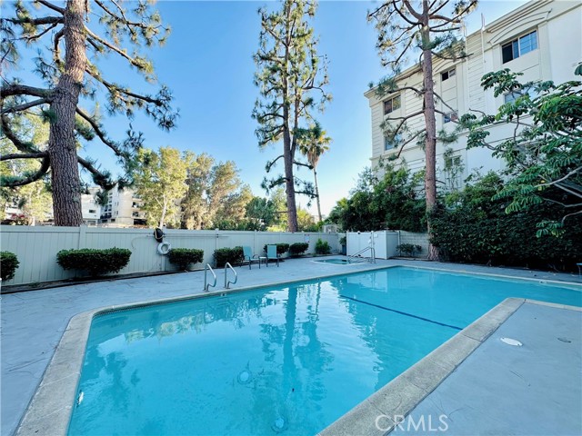 Detail Gallery Image 21 of 40 For 11138 Aqua Vista St #3,  Studio City,  CA 91602 - 2 Beds | 1/1 Baths