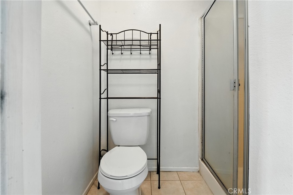 https://media.crmls.org/medias/0fdd1765-8cf4-4707-9bfa-2647426b60d5.jpg?preset=X-Large