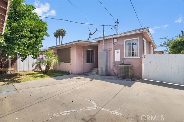 Detail Gallery Image 16 of 20 For 5943 Gardenia Ave, Long Beach,  CA 90805 - 2 Beds | 1 Baths