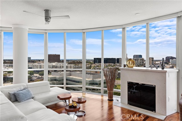 3141 Michelson Drive, Irvine CA: https://media.crmls.org/medias/0fde4a74-71f8-4bd8-b37a-668af37b2923.jpg
